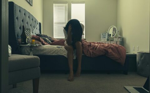 como se comporta una persona con depresion